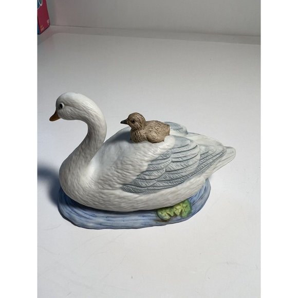 Figurine Homeco Two Swans in Set with Chicks Pond Bisque #1467 Taiwan - Picture 7 of 8